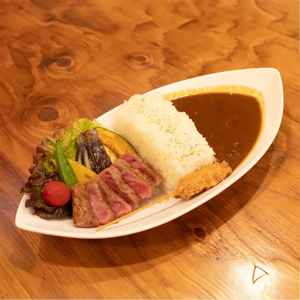 安威川ダム　牛ステーキカレー